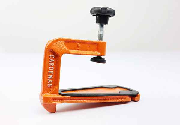 Fixador de mesa para máquina de botton: agilidade e precisão na produção